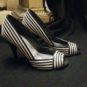 White house,black market